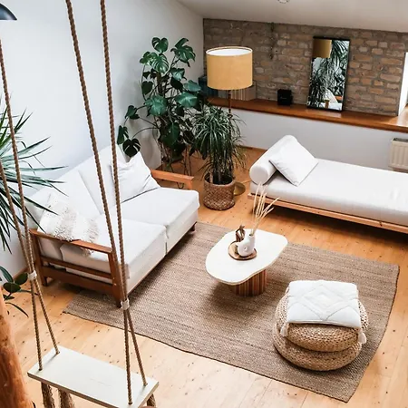 Apartment White Loft In Center With 2 King Size Beds Riga